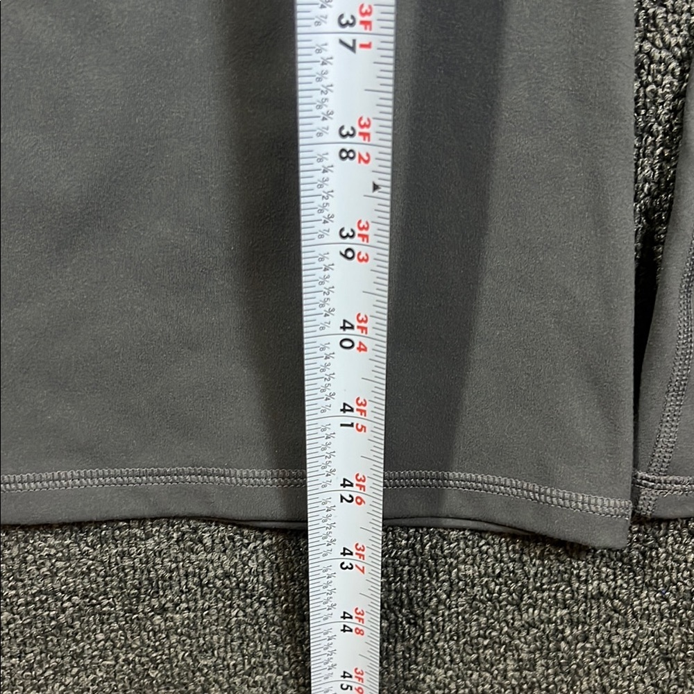 Fabletics Cross Waist Gray Athletic Flare Yoga Pants, Womens XL - Picture 5 of 9